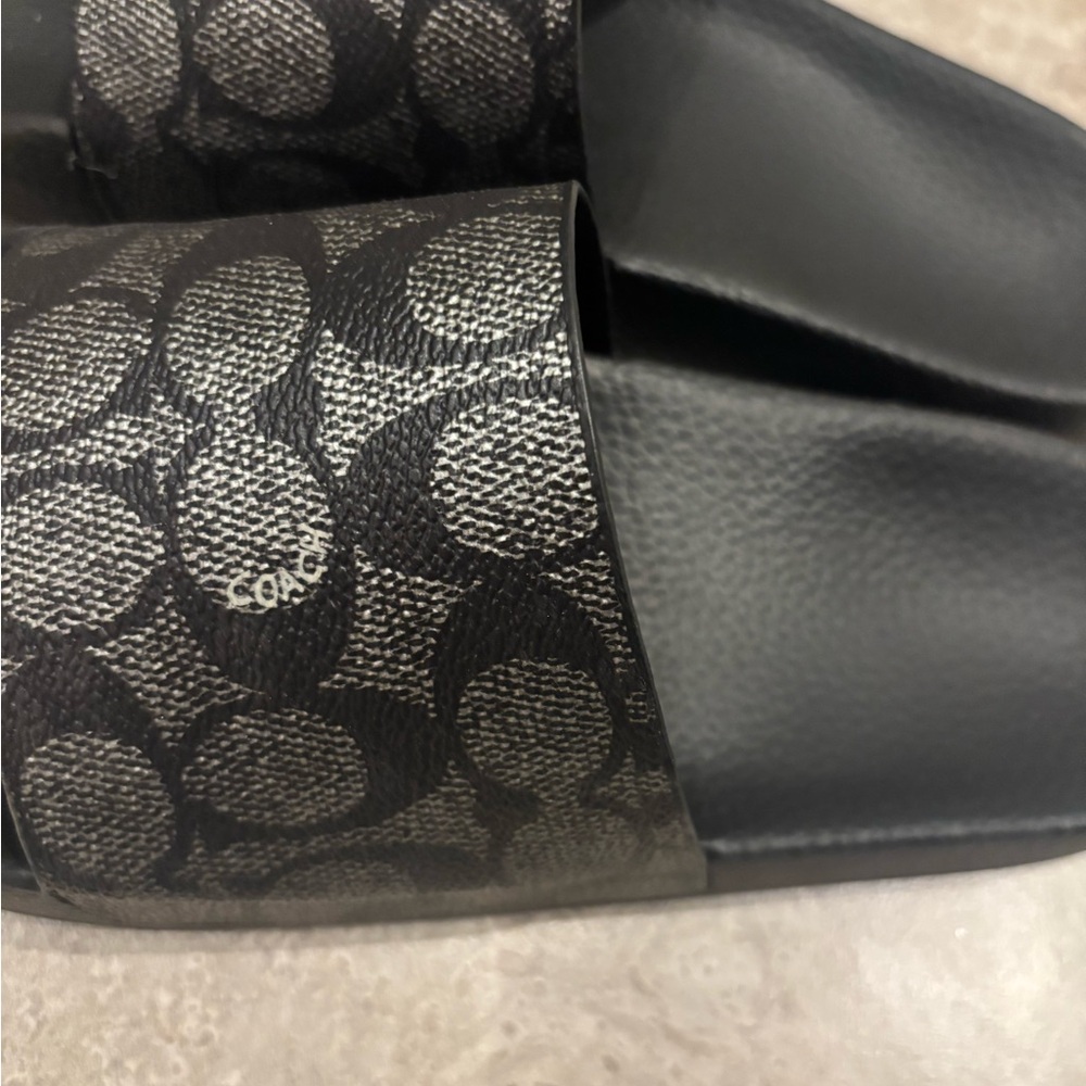Black Patterned Slides - Picture 2 of 3